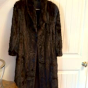 Full length vintage genuine natural mink coat. 
Size 10